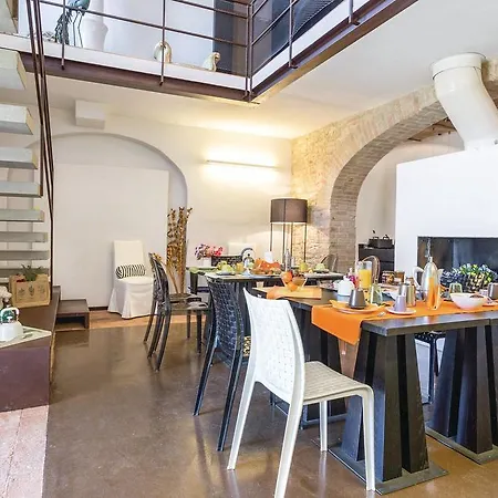 Eight-bedroom Holiday In Marsciano -pg- San Biagio della Valle